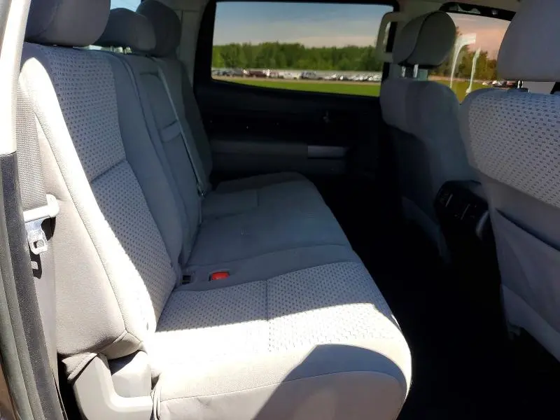 2013 TOYOTA TUNDRA CREWMAX SR5  