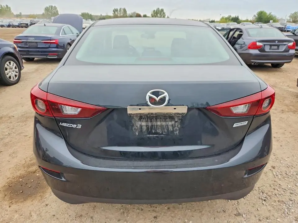 2018 MAZDA 3 GS  