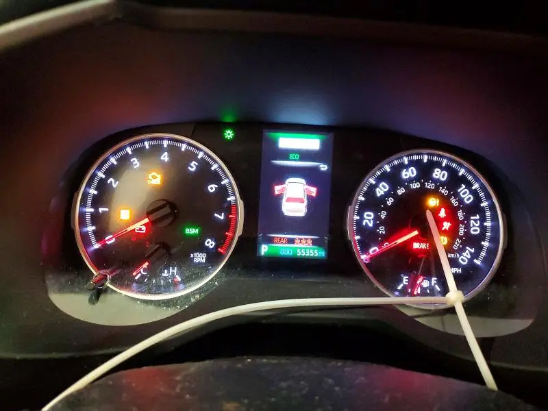 2022 TOYOTA RAV4 XLE  