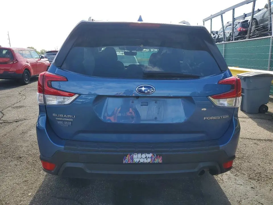 2022 SUBARU FORESTER PREMIUM  