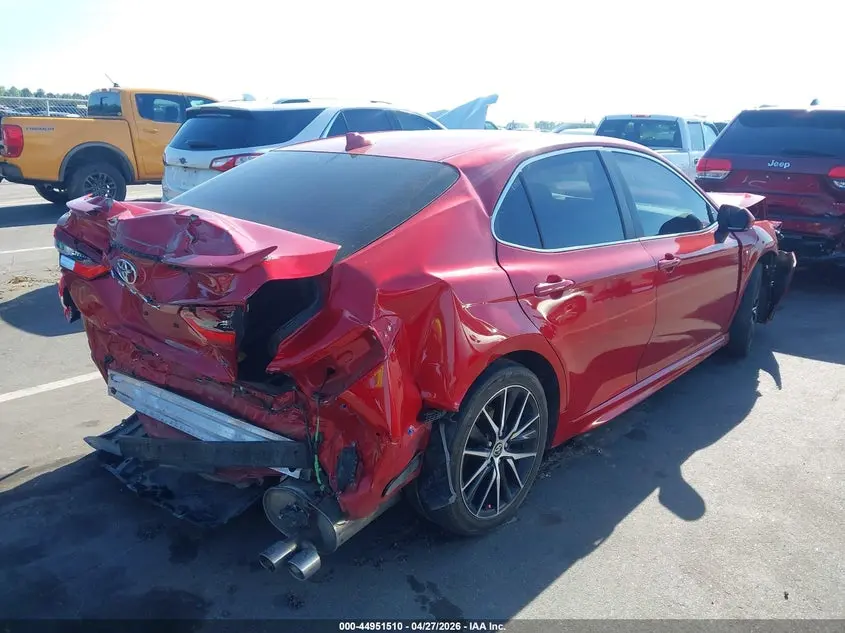 2022 TOYOTA CAMRY SE
