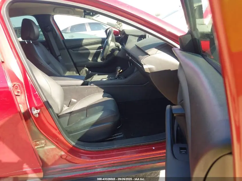 2022 MAZDA MAZDA3 SELECT