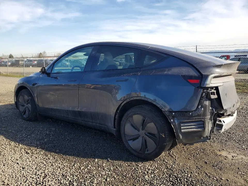 2026 TESLA MODEL Y   