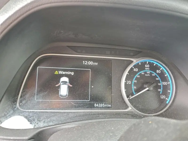 2022 NISSAN LEAF SV PLUS  