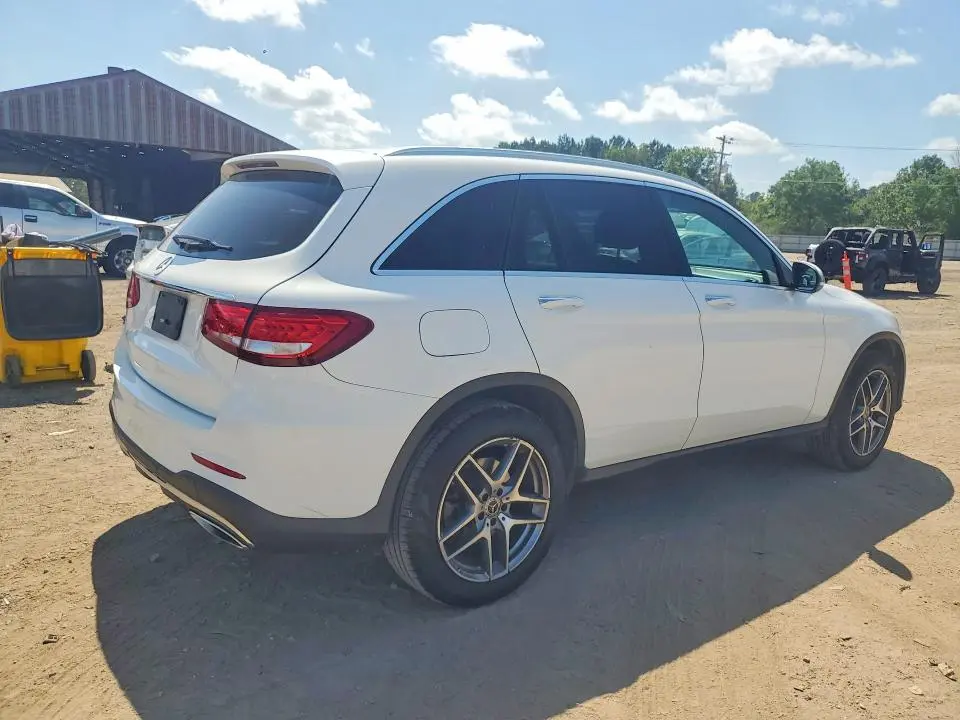 2019 MERCEDES-BENZ GLC 300  