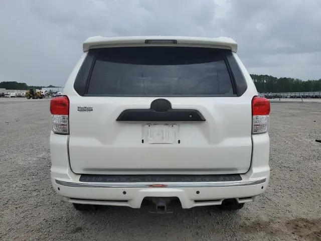 2010 TOYOTA 4RUNNER SR5  