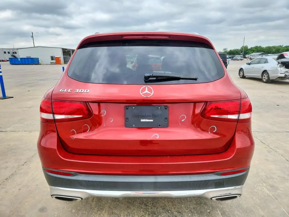 2016 MERCEDES-BENZ GLC 300  