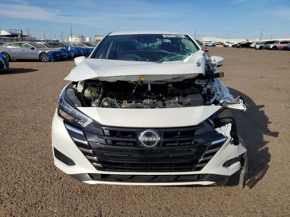 2025 NISSAN VERSA SV  