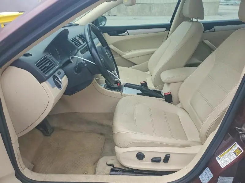2012 VOLKSWAGEN PASSAT SE  
