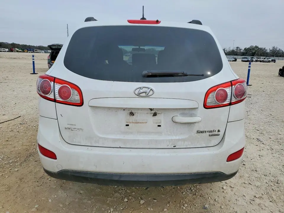 2011 HYUNDAI SANTA FE GLS  