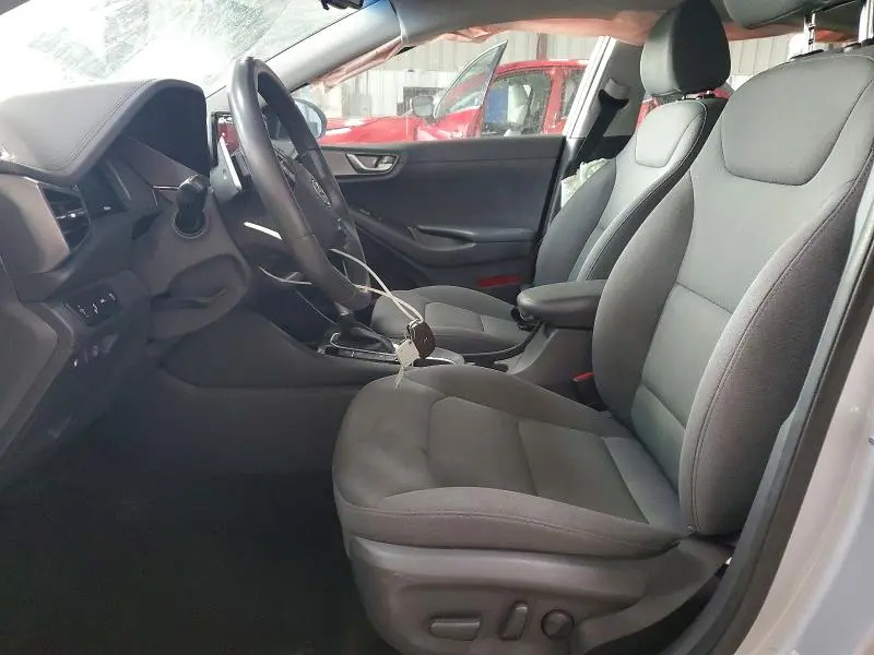 2021 HYUNDAI IONIQ SE  