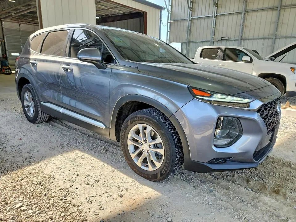 2019 HYUNDAI SANTA FE SE  