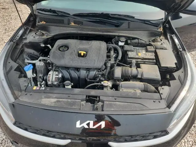 2024 KIA FORTE LXS  