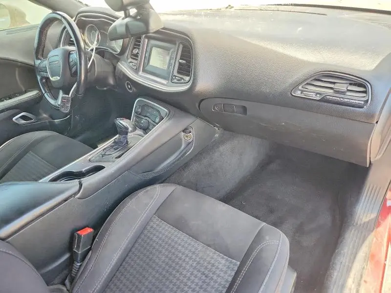 2015 DODGE CHALLENGER SXT  