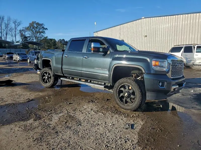 2018 GMC SIERRA K2500 DENALI  