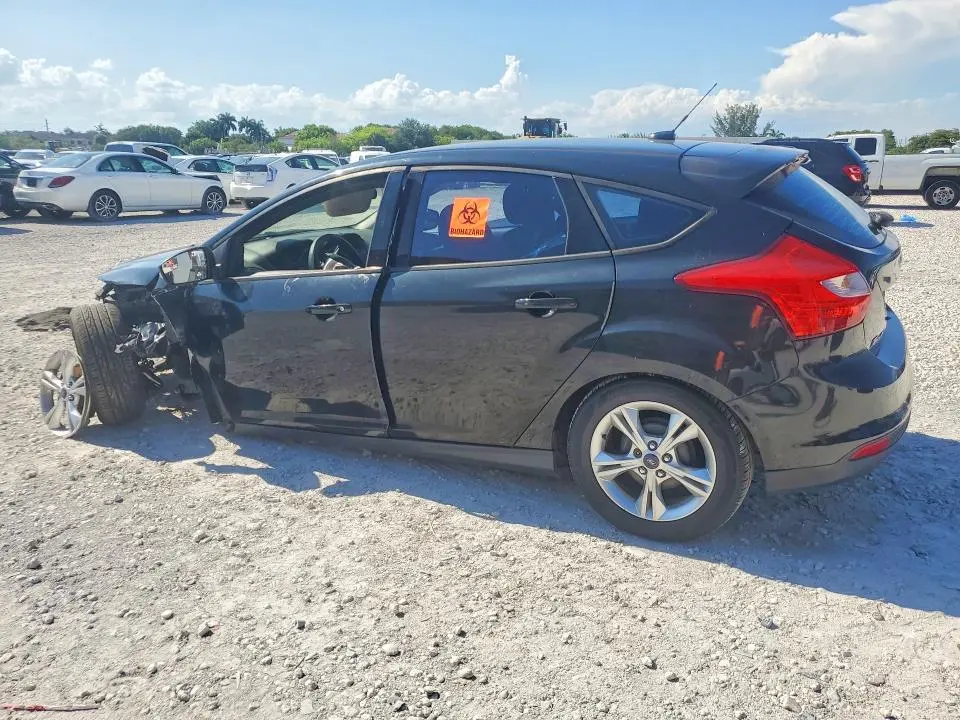 2014 FORD FOCUS SE  