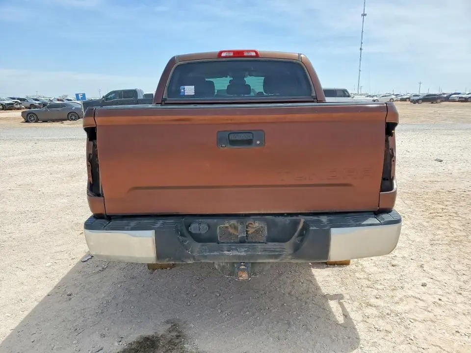 2016 TOYOTA TUNDRA CREWMAX LIMITED  
