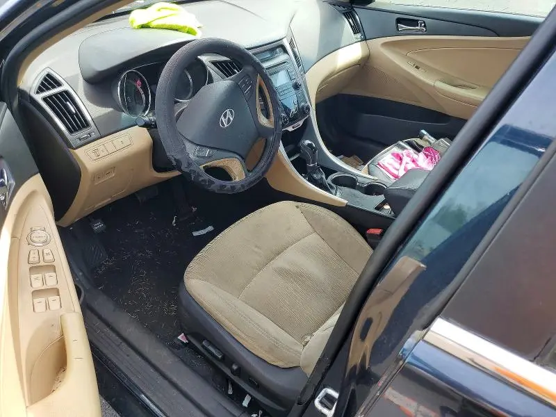 2011 HYUNDAI SONATA GLS  