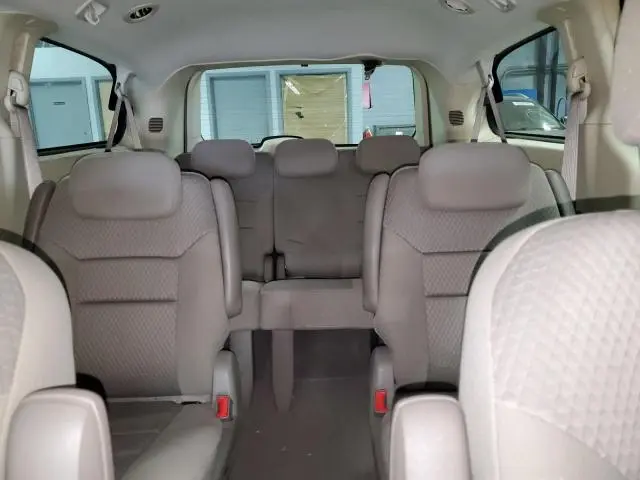 2010 CHRYSLER TOWN & COUNTRY LX  
