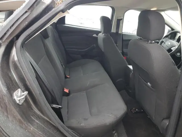 2016 FORD FOCUS SE  