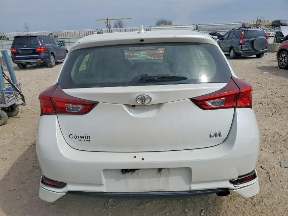 2018 TOYOTA COROLLA IM BASE  