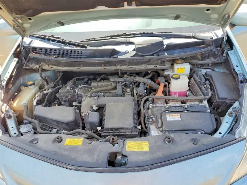 2014 TOYOTA PRIUS V THREE  