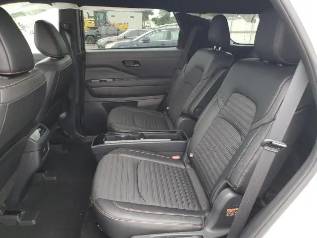 2024 NISSAN PATHFINDER ROCK CREEK  