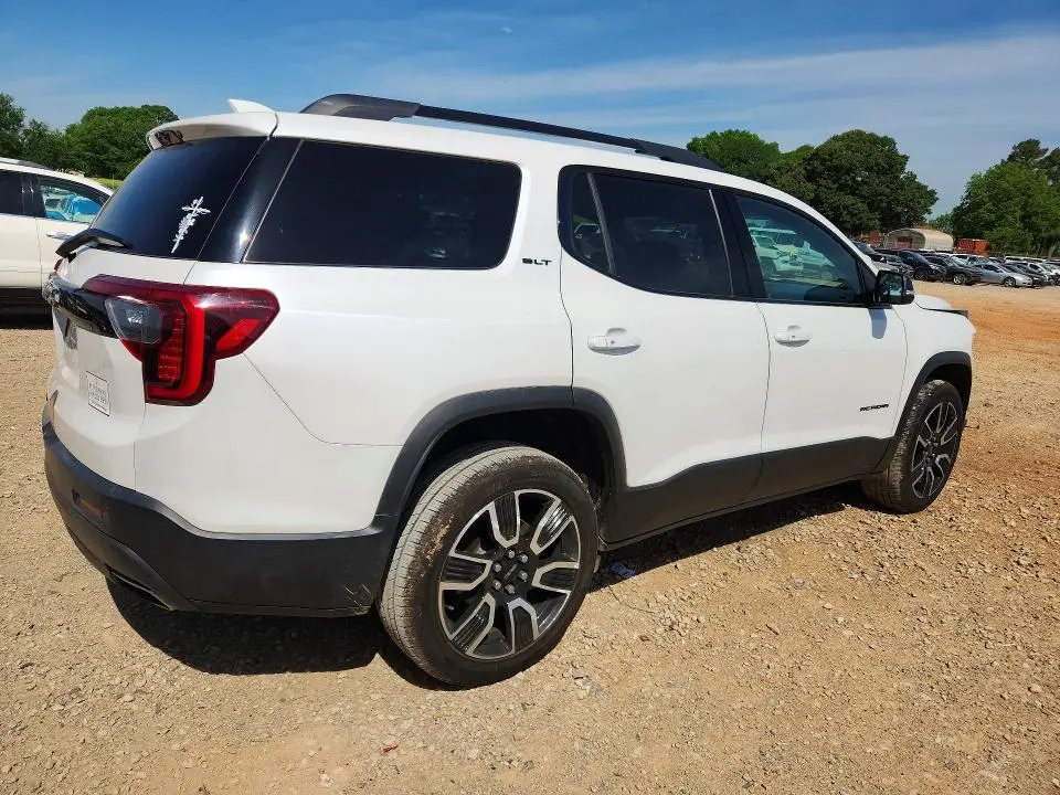 2021 GMC ACADIA SLT  