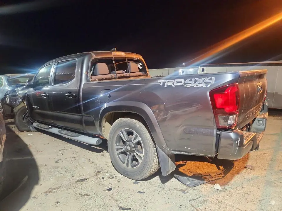 2018 TOYOTA TACOMA TRD SPORT  