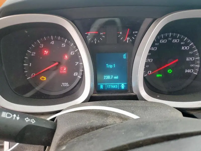 2011 CHEVROLET EQUINOX LT  