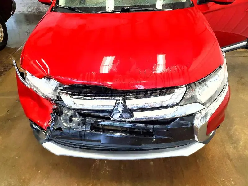 2018 MITSUBISHI OUTLANDER SE  
