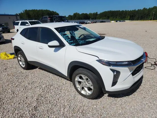 2025 CHEVROLET TRAX LS  