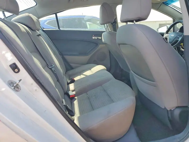 2016 KIA FORTE LX  