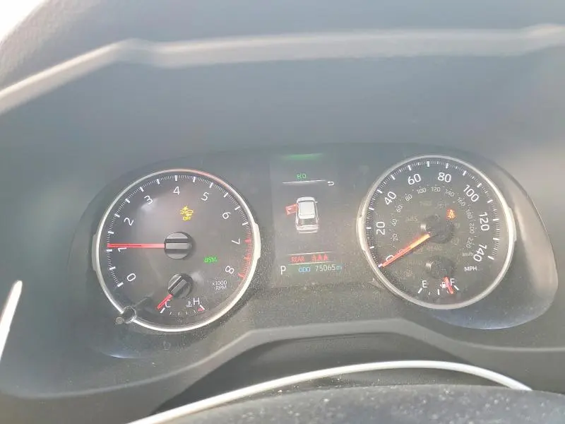 2019 TOYOTA RAV4 XLE  