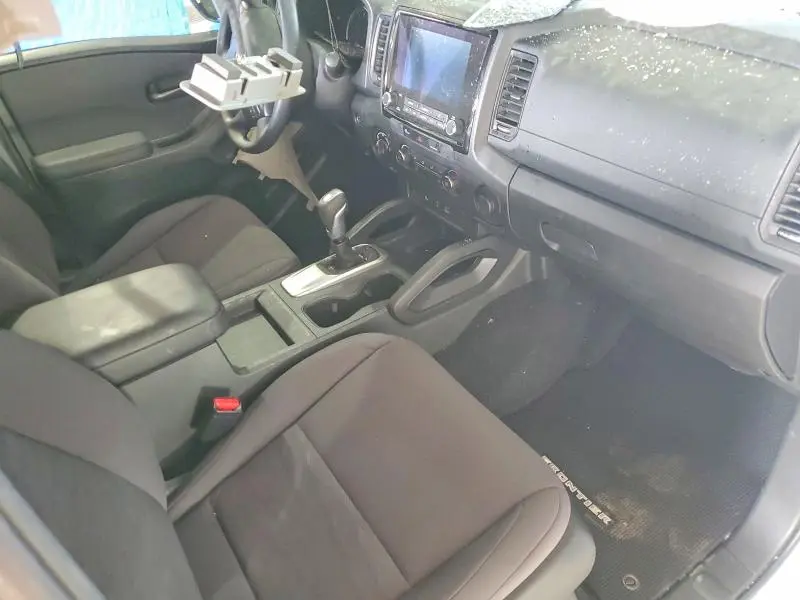 2024 NISSAN FRONTIER S  