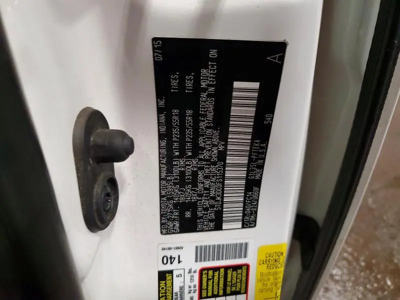 2015 TOYOTA SIENNA LE  