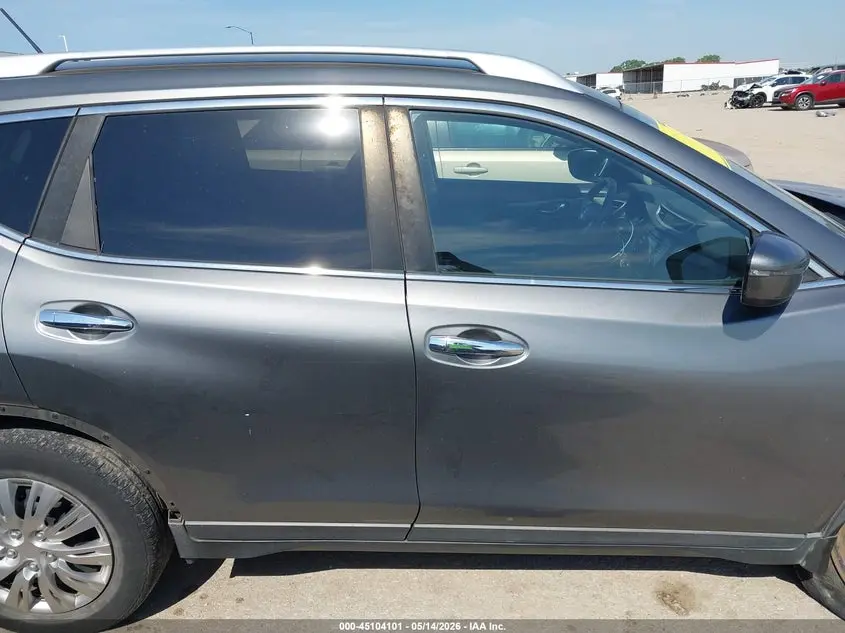 2016 NISSAN ROGUE S
