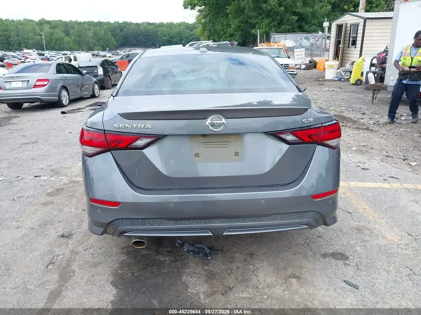 2021 NISSAN SENTRA SR XTRONIC CVT
