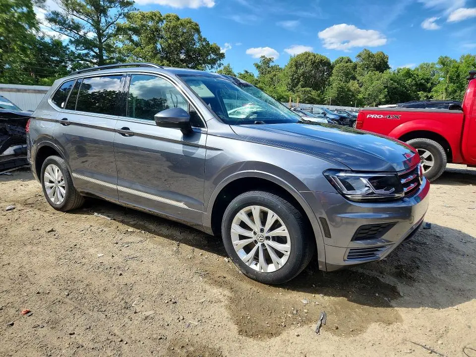 2018 VOLKSWAGEN TIGUAN SE  