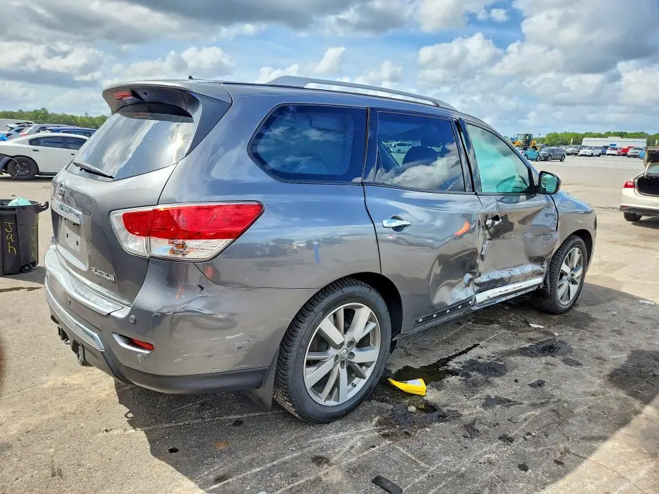 2015 NISSAN PATHFINDER S  