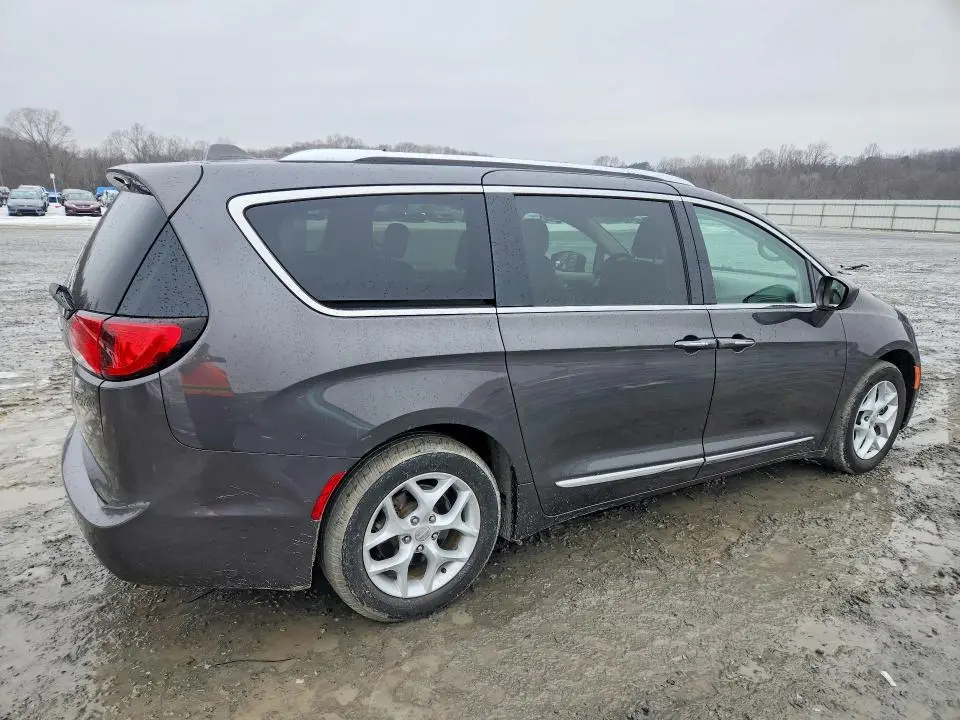 2018 CHRYSLER PACIFICA   