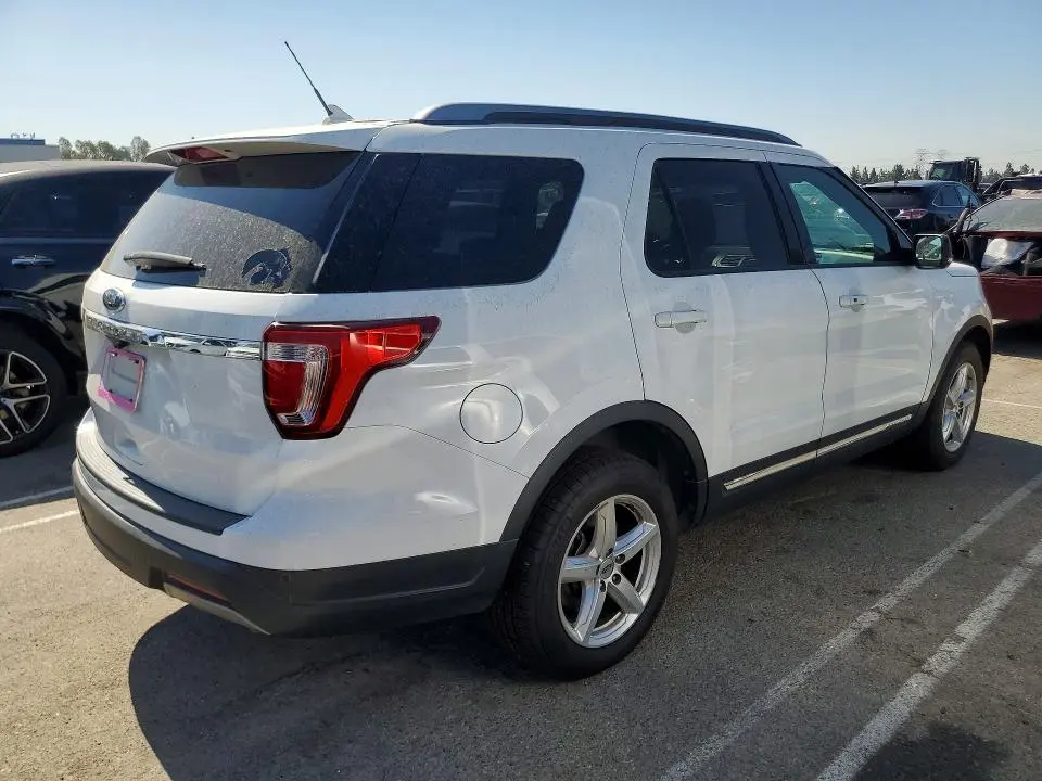 2019 FORD EXPLORER XLT  