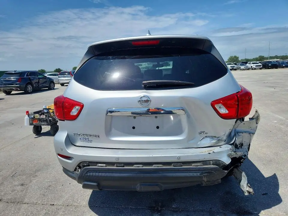 2019 NISSAN PATHFINDER SL  