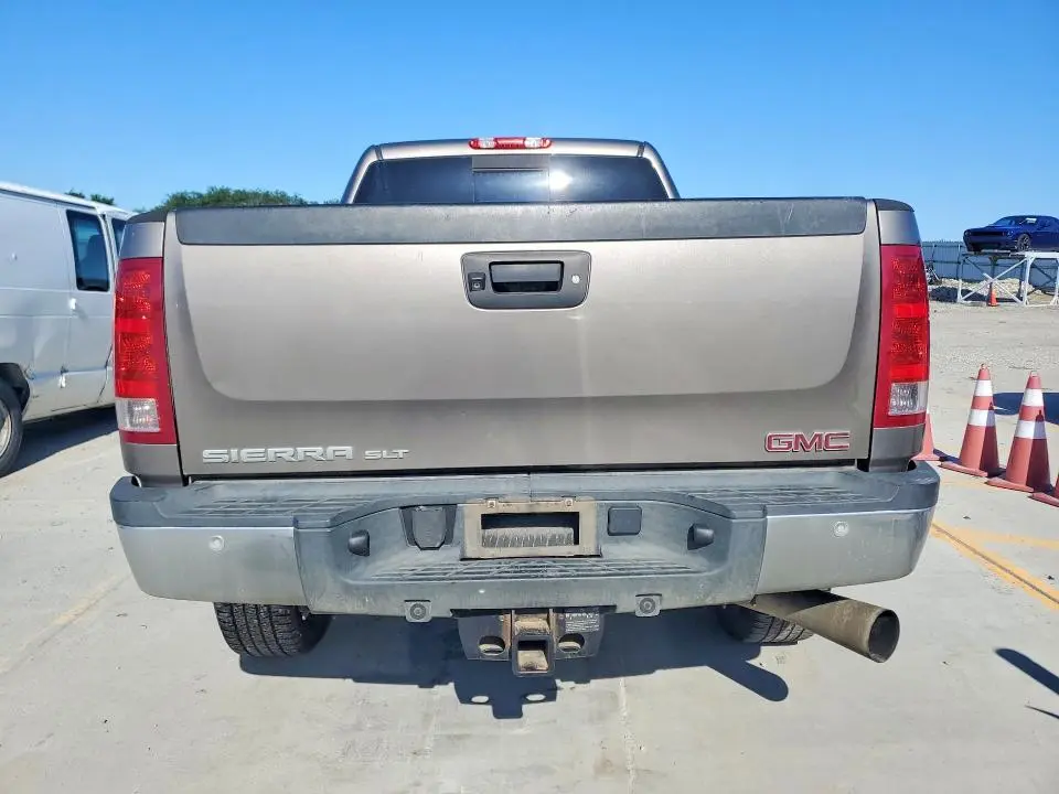 2014 GMC SIERRA K2500 SLT  