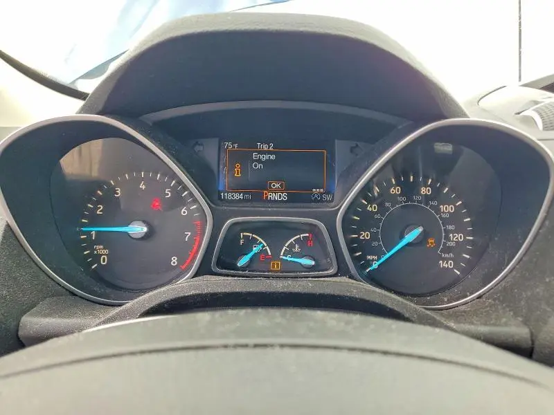 2017 FORD ESCAPE SE  