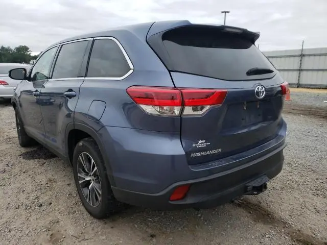 2019 TOYOTA HIGHLANDER LE