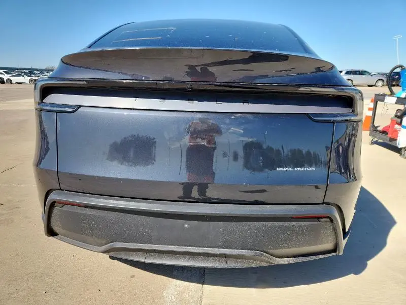 2026 TESLA MODEL Y   