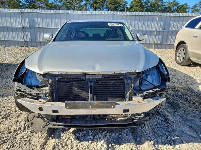 2011 HYUNDAI GENESIS 3.8L  