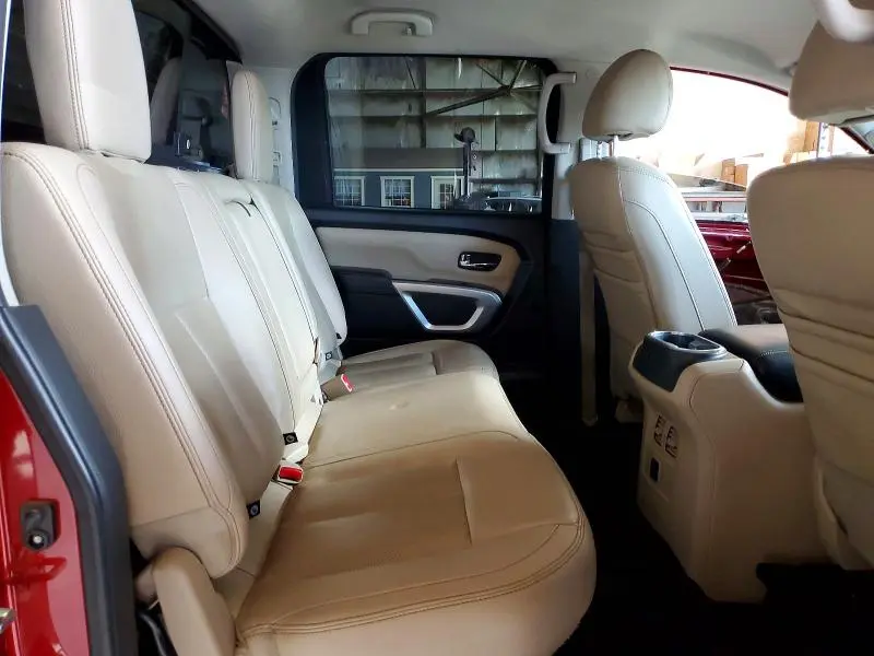 2017 NISSAN TITAN SL  