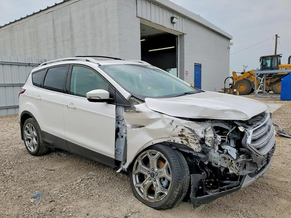 2017 FORD ESCAPE TITANIUM  